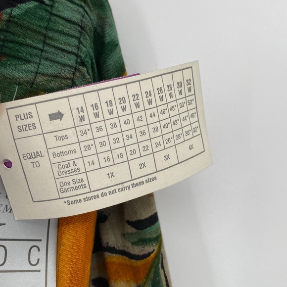 Studio C II NWT Faux Wrap Tropical Floral Skirt 26/28 - Picture 9 of 9